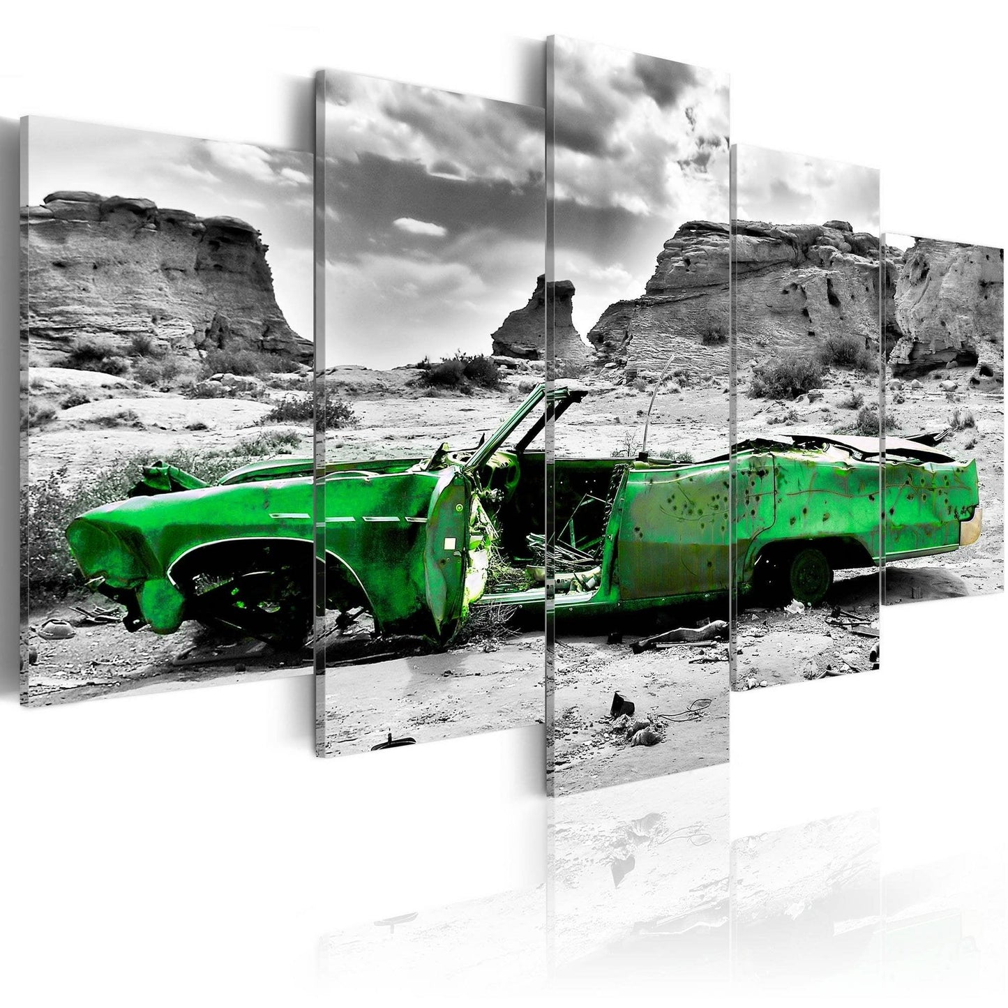 Canvas Print - Green retro car at Colorado Desert - www.trendingbestsellers.com