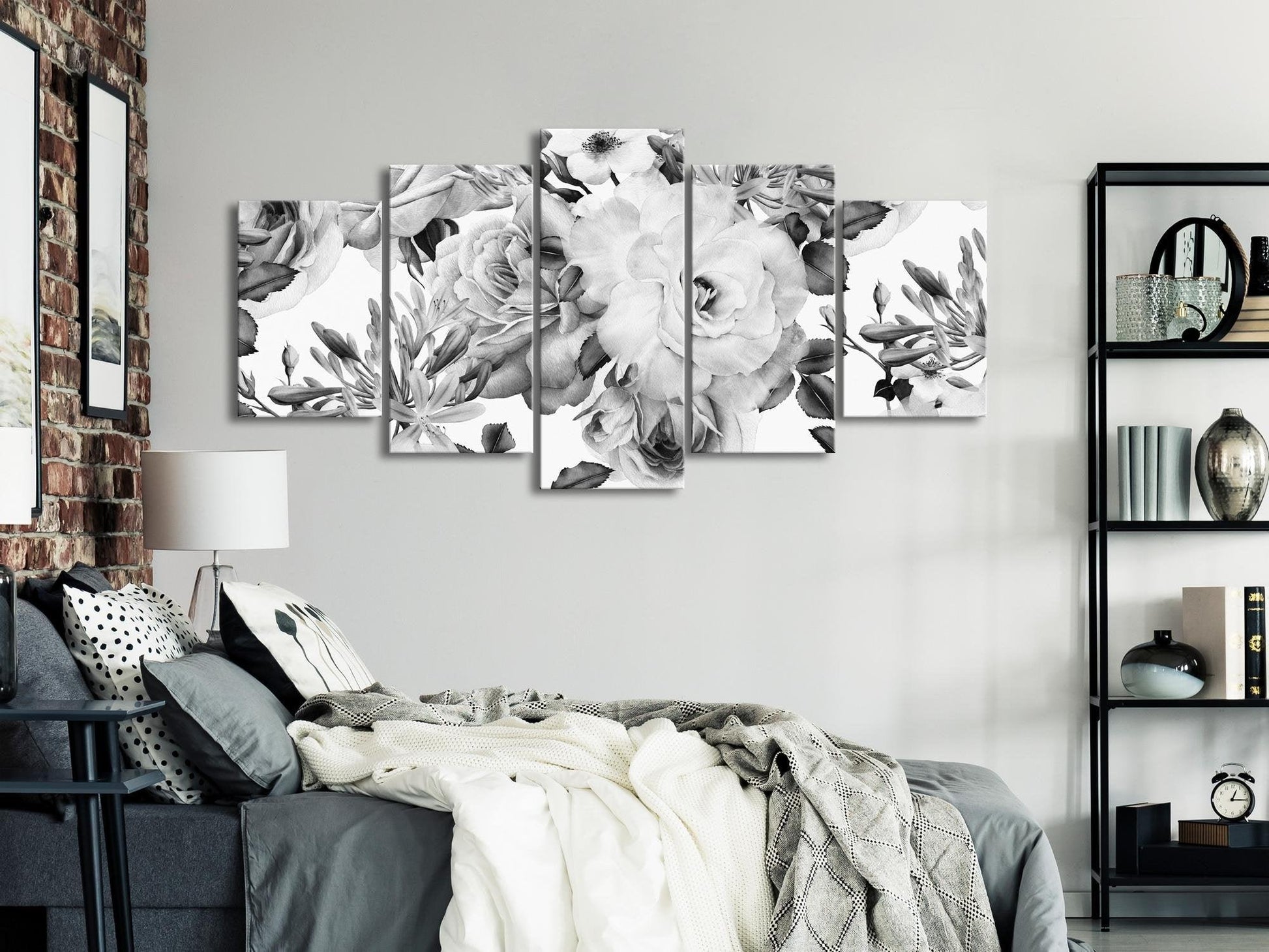 Canvas Print - Rose Composition (5 Parts) Wide Black and White - www.trendingbestsellers.com