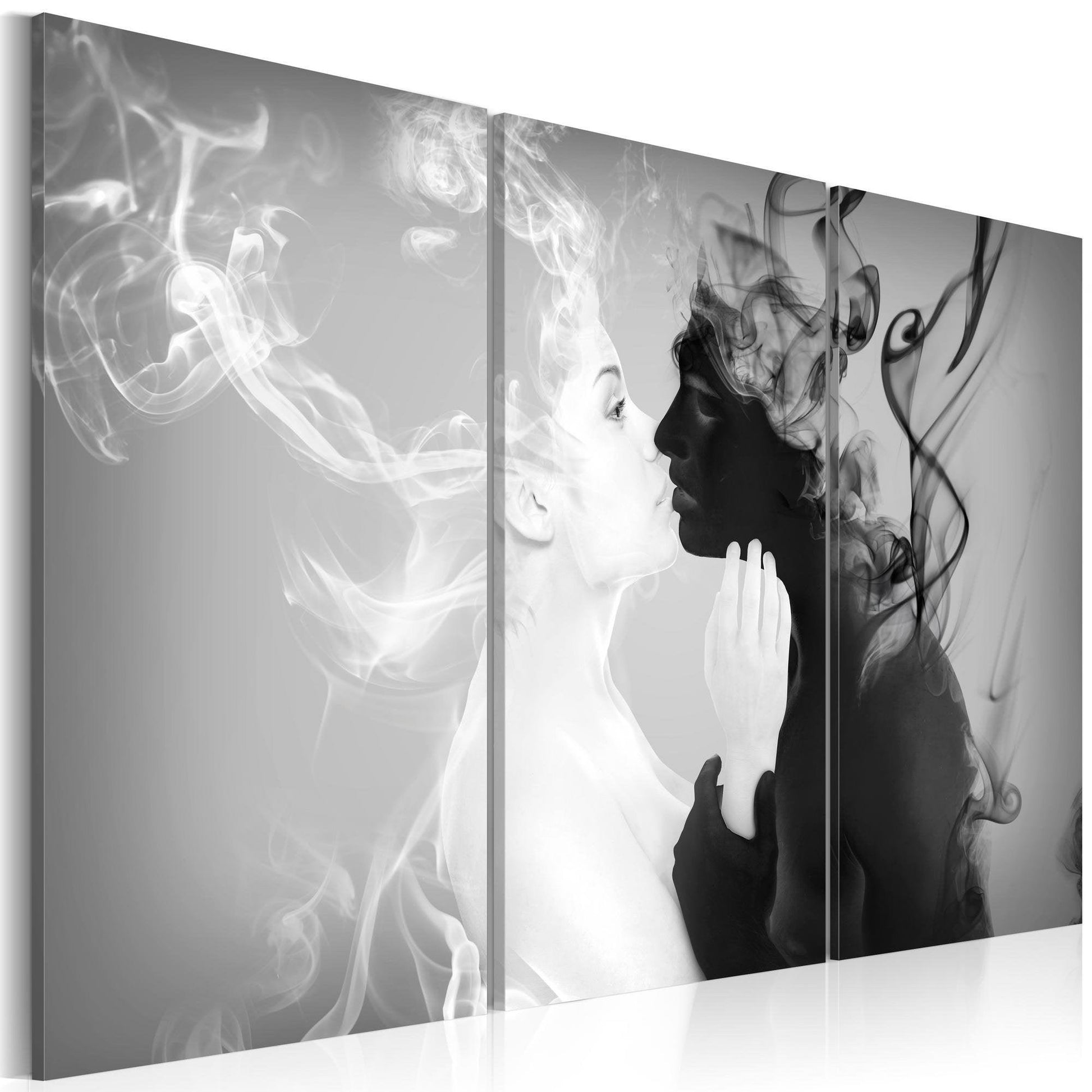 Canvas Print - Smoky kiss - www.trendingbestsellers.com